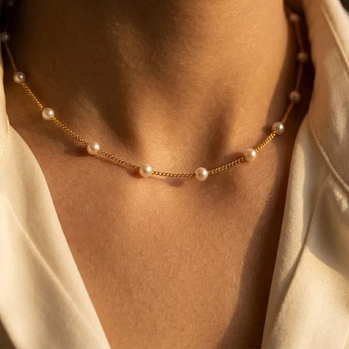 Gold pearl chain necklace